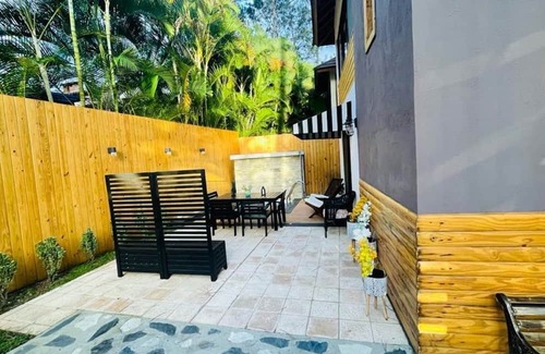 La Vega Province Cabina | 2.5-bedroom cabin in peaceful Jarabacoa with AC, WiFi. Enjoy nature
