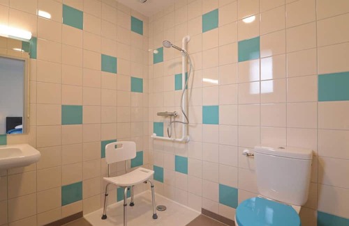 Lonlay-l'Abbaye Apartamento | Accessible cottage for disabled, ideal for hikers and families
