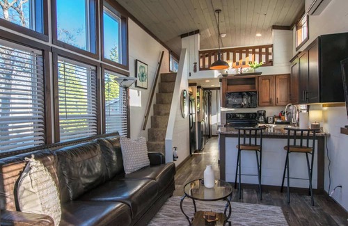 Upward Casa | Skyview Cottage~$375 Free Activities Daily!