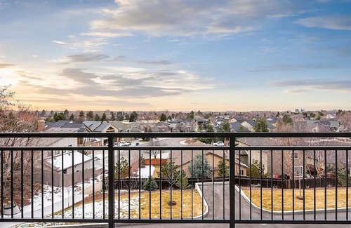 East End Casa | Spacious & Modern ~ Free E-Bikes ~ Pet-Friendly ~ Prime East End Location