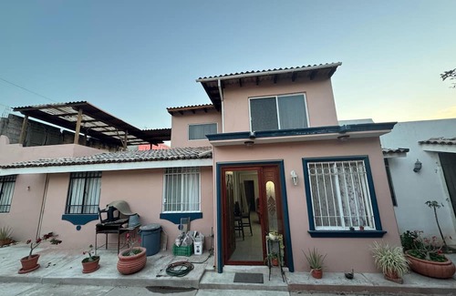 Mezcales Casa | Spacious 4-bedroom townhome with AC "master bedroom only" in San Vicente