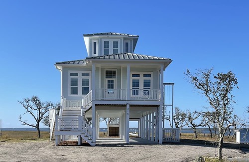 Beaufort Casa | Private 8 acre waterfront property. New Construction 10 mins to Beaufort!