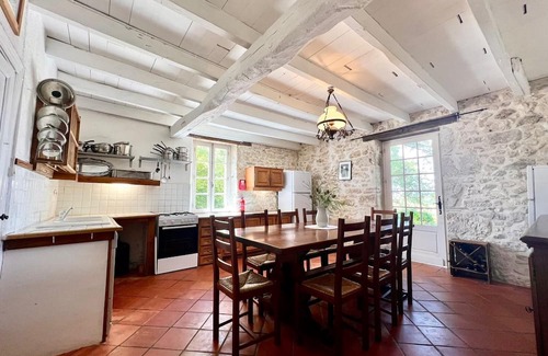 Gageac-et-Rouillac Chalet De Esquí | Large house with pool sleeping up to 10 people in Gageac.