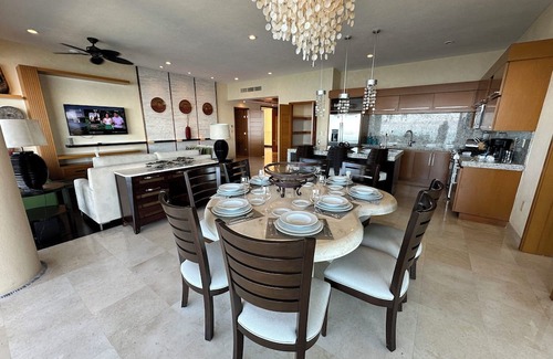 Zona sur Complejo | Garza Blanca Resort Panoramic 2 Bedroom Suite in charming Puerto Vallarta