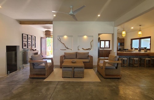 Jiquelite Casa | Casa Ohana: Beachfront Family Retreat w/Pool, Ocean Views & Steps to the Beach