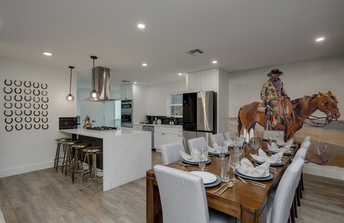 Coronado Hills Casa | Boots and Bourbon Bungalow-Spacious 5-bedroom home in Austin with sauna & pool