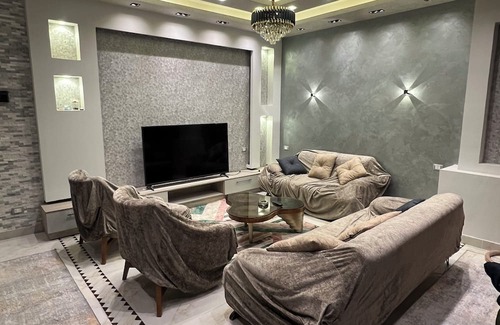 Faisal Casa | Charming 2-bedroom building in Suez Governorate with AC