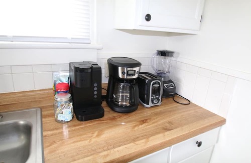 Athens Casa | Charming 3-bedroom house with WiFi and AC in Athens