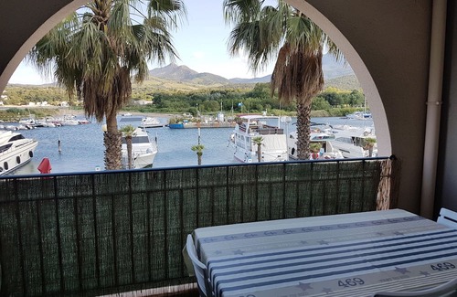 Plage d'Argeles Apartamento | Residence with cosy apartment on the port, breathtaking sea and mountain views