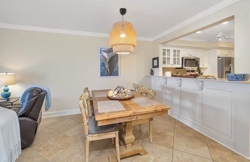 Saint Simons Island Casa | Charming 3-bedrm Oceanfront Townhome, WiFi, AC, Washer/Dryer on St Simons Island