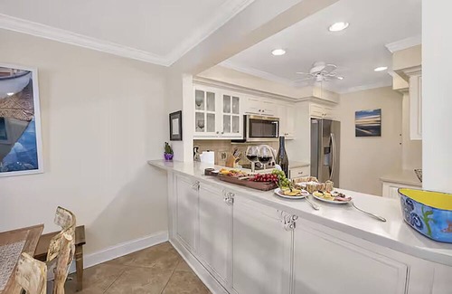 Saint Simons Island Casa | Charming 3-bedrm Oceanfront Townhome, WiFi, AC, Washer/Dryer on St Simons Island