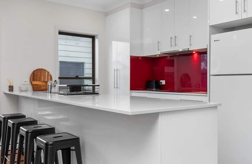 Mayfield Casa | Large Home in Mayfield