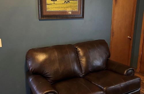 Springmaid Mountain Cabaña | Pet Friendly Cottage in Spruce Pine NC