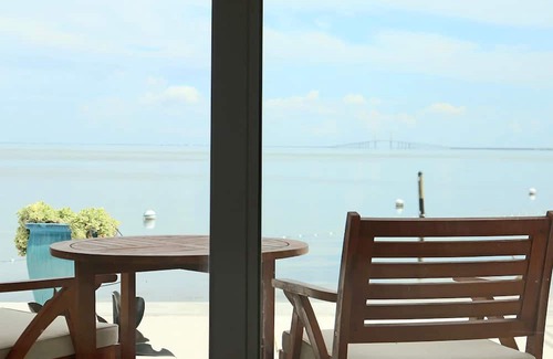 Pinellas Point Casa | Ideal Family Stay - Adventurous Excursions, Trendy Dining & Beach Escape