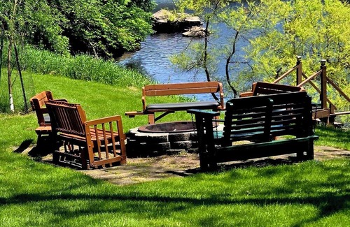 Greentown Cabaña | Charming 2-bedroom cottage with AC, WiFi in serene Lake wallenpaupackview access