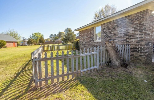 Sumter County Casa | 3-bedroom house in charming Sumter near Shaw AFB with WiFi, AC. Book now