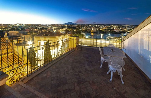 Ognina Apartamento | Loft Duplex Skyview by Wonderful Italy