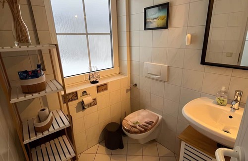 Schnellbach Apartamento | Apartment 'Im Thüringer Wald' with Mountain View, Private Terrace and Wi-Fi