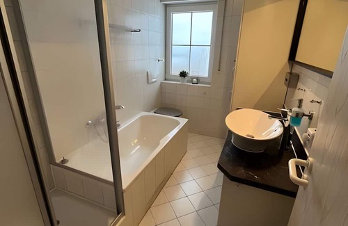 Schnellbach Apartamento | Apartment 'Im Thüringer Wald' with Mountain View, Private Terrace and Wi-Fi