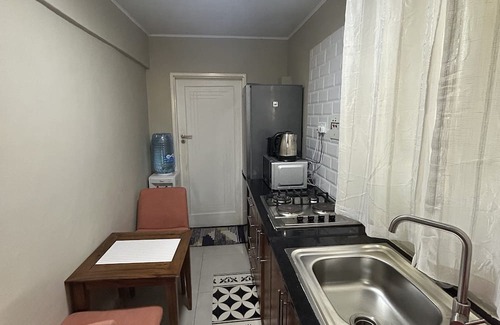 Lusaka Cabaña | Charming Mango Cottage in Lusaka – Garden Views & Free WiFi