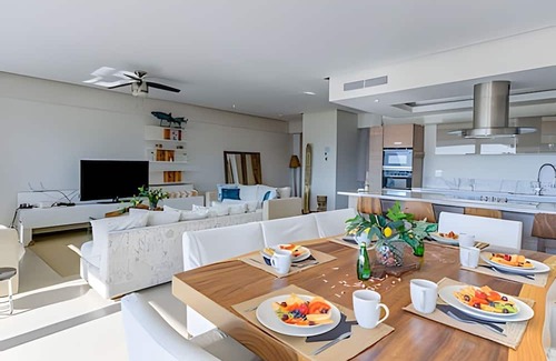 Flamingos Casa | Península 4J by Del Mar