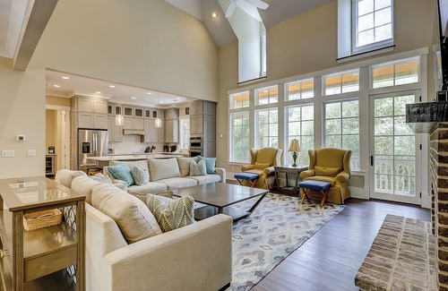 Sea Pines Casa | Sunset Rentals | Cedar Waxwing 1