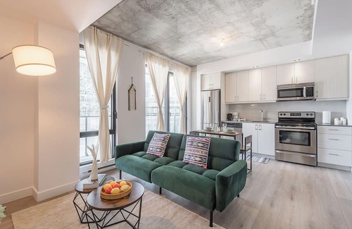 Old Montreal Apartamento | Cozy design Summary: