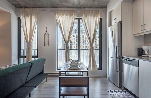 Old Montreal Apartamento | Cozy design Summary: