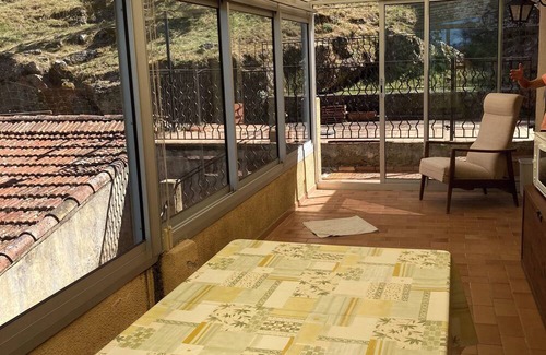 Portes Casa | Renovated apartment in quiet country house with view of the Cevennes mountains