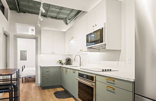 Brookland Apartamento | Modern 1-bedroom unit with private parking in Washington, DC - Brookland
