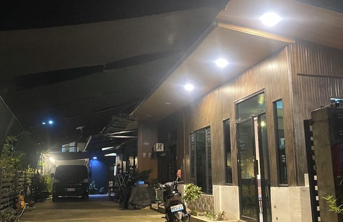 Digos City Apartamento | Summers Cozy studio in delightful Digos City with AC