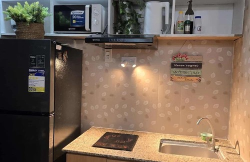 Digos City Apartamento | Summers Cozy studio in delightful Digos City with AC