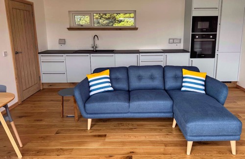 Gairloch Cabina | New - 1 bedroom house with Ocean and Mountain views