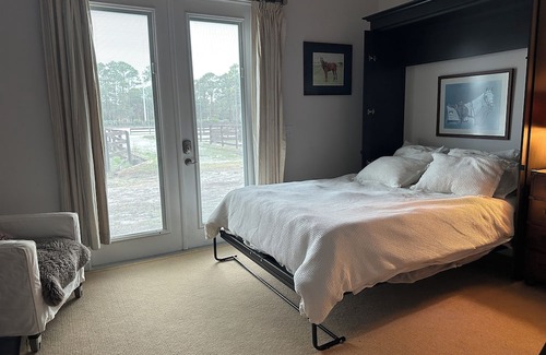 Lake Worth Otro | Charming Room on Farm in Pleasant Wellington