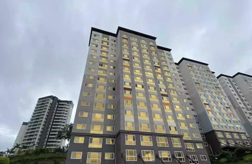 Clark Casa | 1 fully furnished Spacious Condo in Freeport Zone Pampanga - No Extra Guest Fees