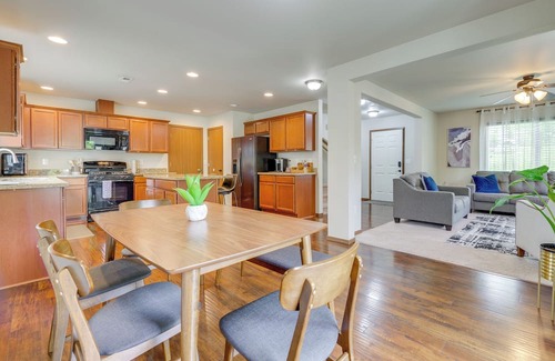 Sedro-Woolley Casa | Walk to Trails & Golf: Sedro-Woolley Retreat!