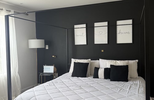 Hanover Condominio | Cozy 3-bedroom condo with WiFi, AC in fabulous Hanover pet and family friendly