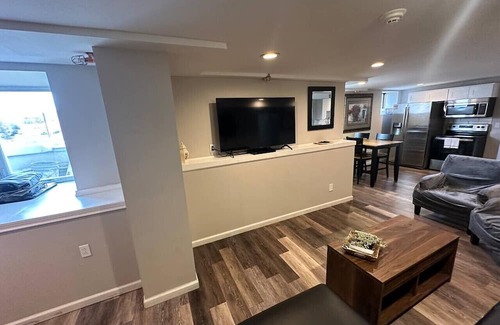 St. Charles Historic District Apartamento | 6th street 101 - Walk to Main St