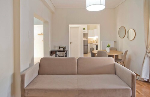 Neos Kosmos Apartamento | Kary's Acropolis View Luxury 2BR, 2 BA, Jacuzzi