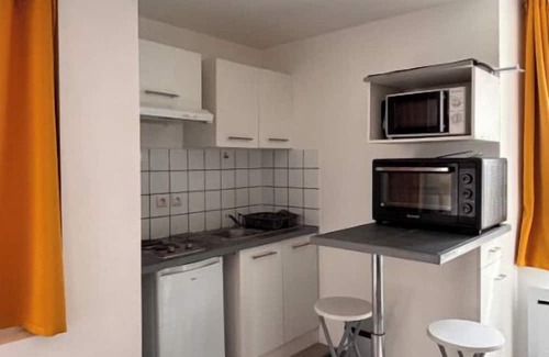 Tarbes Apartamento | Near Jardin Massey and Mairie studio apartment for rent close to all amenities