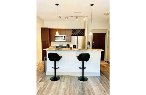 Downtown Baltimore Apartamento | Chic & Central 1BR Ideal for Work & Leisure Stay