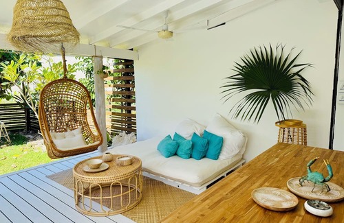 Moorea-Maiao Casa | Beach Lifestyle Bungalow - Steps from the beach, your Dream Escape Starts Here!