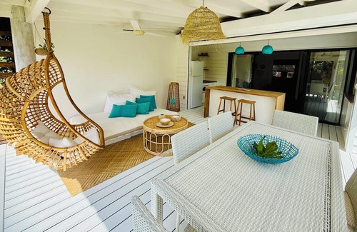 Moorea-Maiao Casa | Beach Lifestyle Bungalow - Steps from the beach, your Dream Escape Starts Here!
