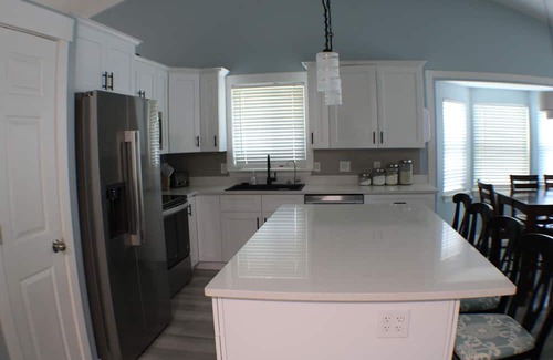 Stansbury Park Casa | Spacious 5-bedroom house in charming Stansbury Park with WiFi, AC