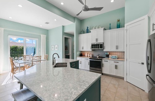 Marco Island Casa | Beautiful 3 Bedroom/2 Bath with den pool home