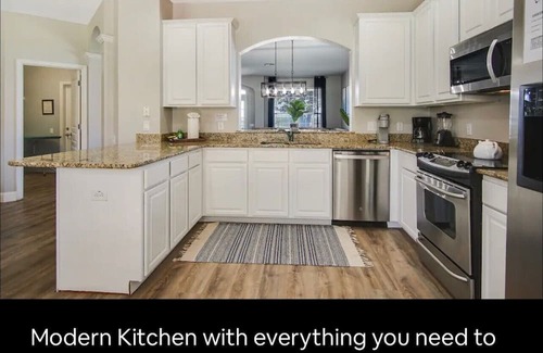 Windsor Hills Casa | Hilltop Villa: Star Wars and Princess room near Disney and Universal