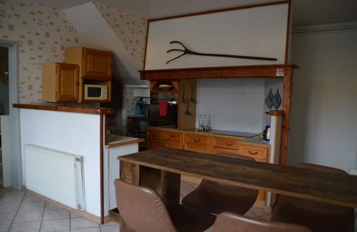 Saint-Donat-sur-l'Herbasse Casa | Country house with private pool, Drôme des Collines
