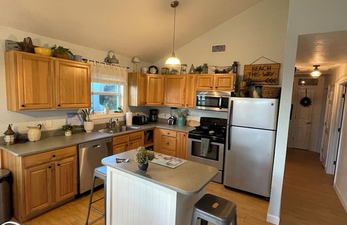Colington Casa | "Semi-soundfront beach cottage with beautiful water views and pool access!