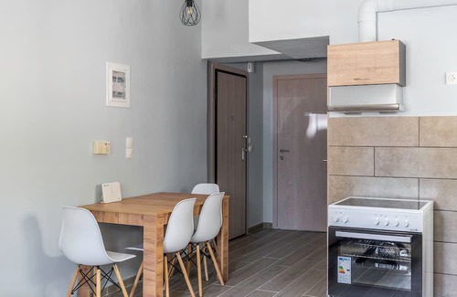 Glyfada Apartamento | The Andre Apartment in the heart of Glyfada