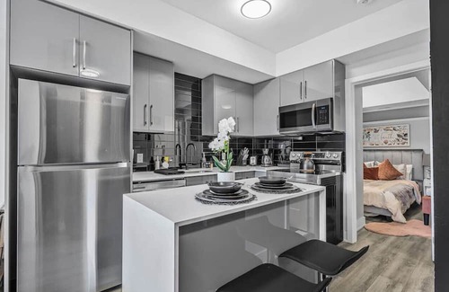 Niagara Falls Apartamento | Luxe 1BR Condo Suite| 4 Mins to the Falls/Casino